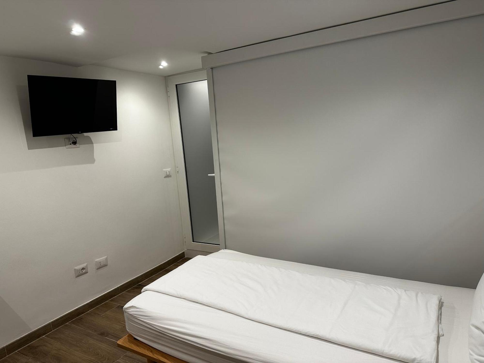 Apartment Wagner Милано Екстериор снимка