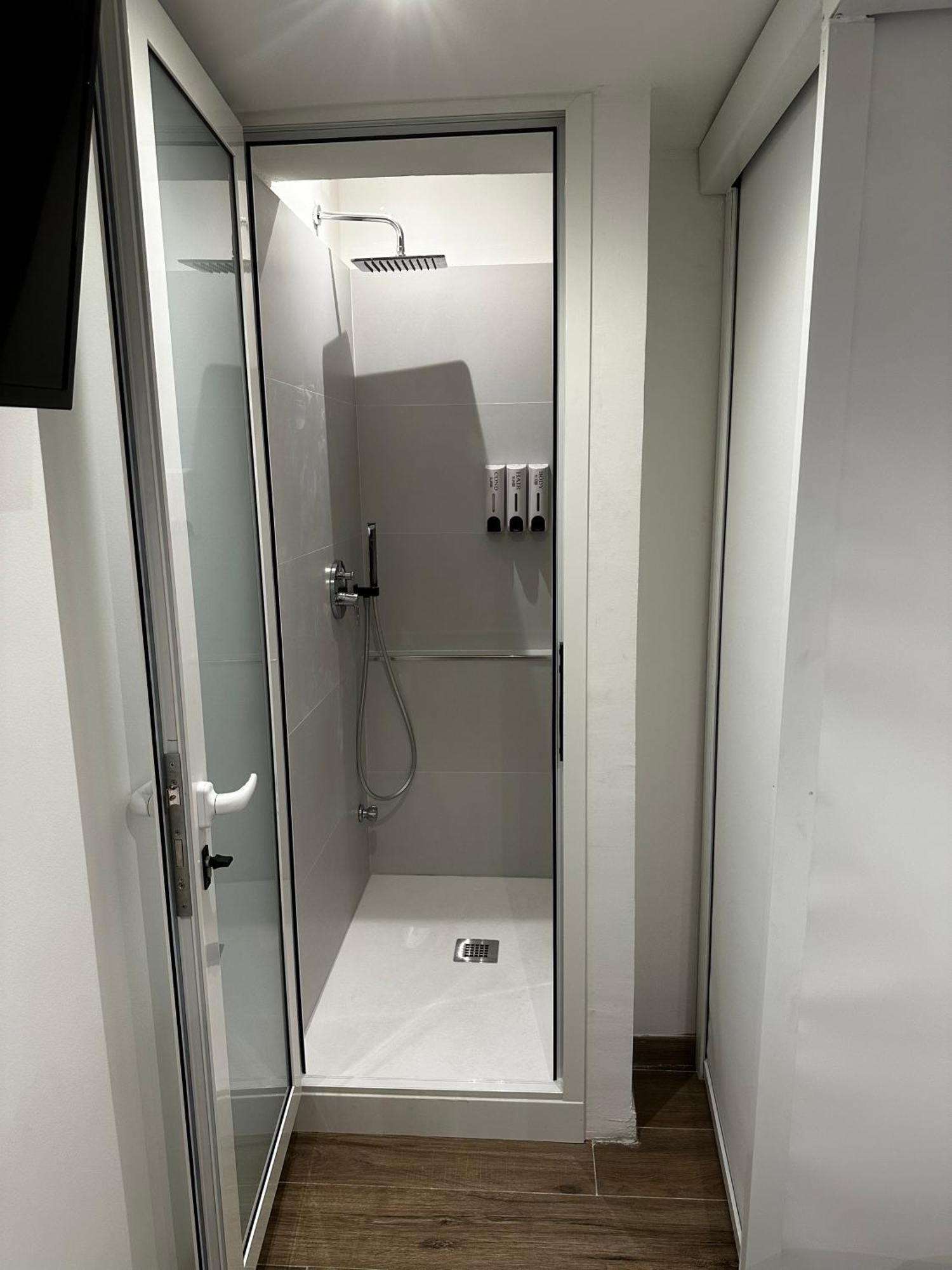 Apartment Wagner Милано Екстериор снимка